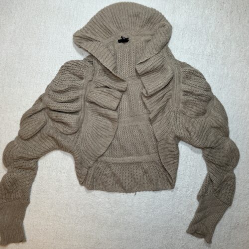 Ruffled cardigan